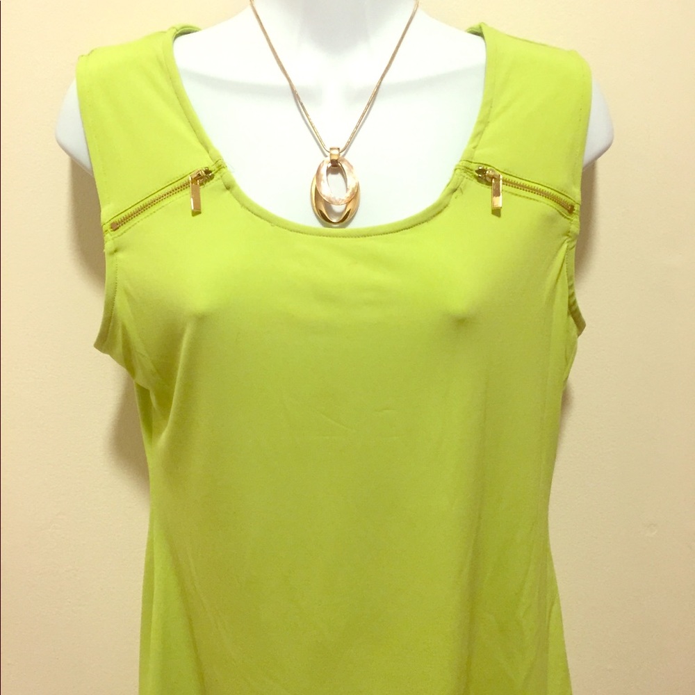 🛑Sleeveless Top/ Gold Zippers🛑